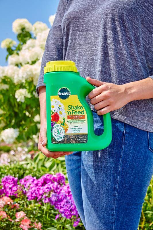 miracle-gro 2.04kg shake n feed all purpose plant fertilizer Miracle-Gro® Shake 'n Feed® All Purpose Plant Food - Eureka, CA - Ferndale, CA